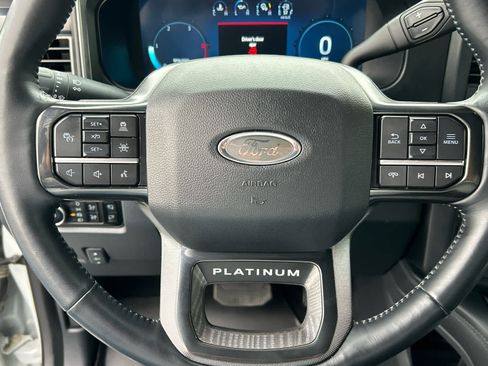 Certified 2025 Ford F350 Platinum w/ FX4 Off-Road Package image 35