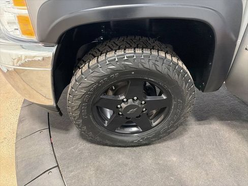 Used 2014 Chevrolet Silverado 2500 W/T AWD/4WD image 30