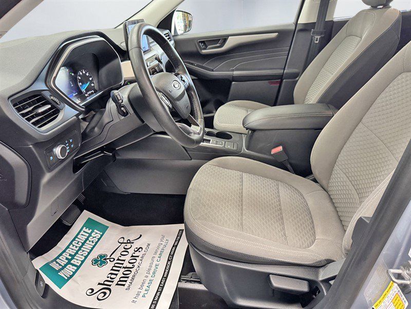 Used 2022 Ford Escape SE w/ Cold Weather Package AWD/4WD image 14