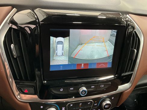 Used 2018 Chevrolet Traverse High Country AWD/4WD image 22