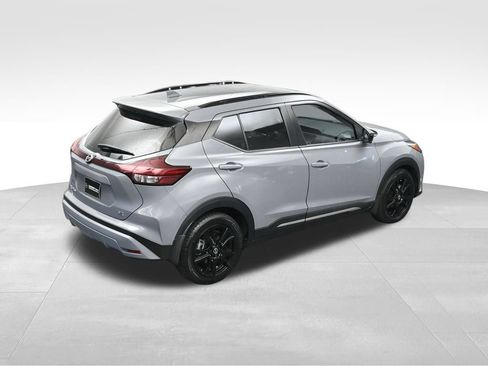 Used 2021 Nissan Kicks SR FWD image 37