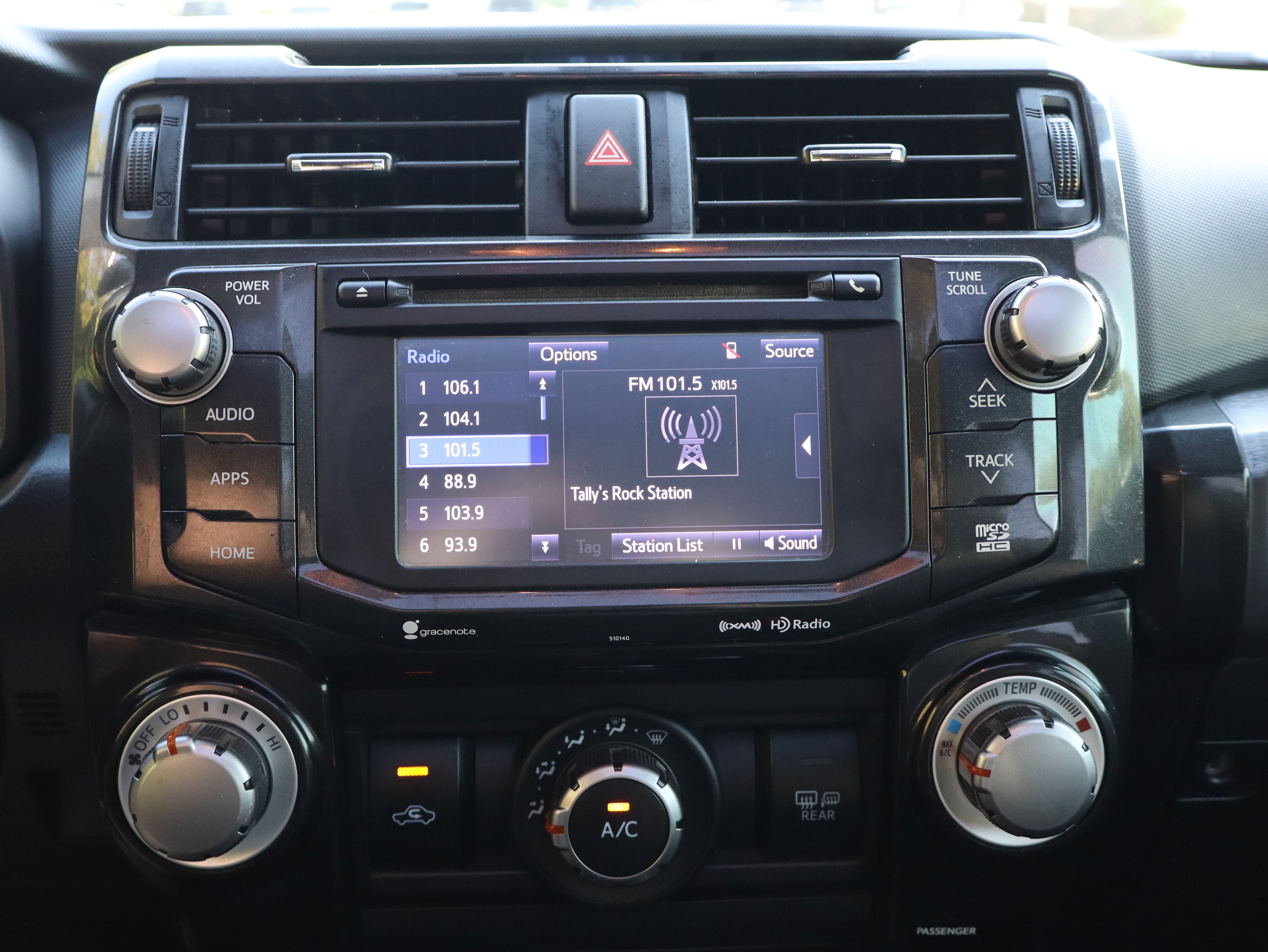 Used 2016 Toyota 4Runner Trail Premium AWD/4WD image 23