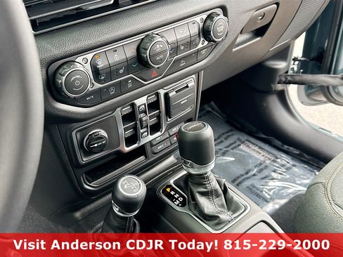 New 2026 Jeep Gladiator Sport image 10