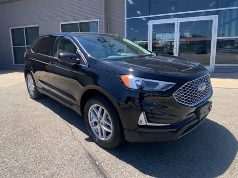 Certified 2024 Ford Edge SEL w/ Convenience Package AWD/4WD image 4