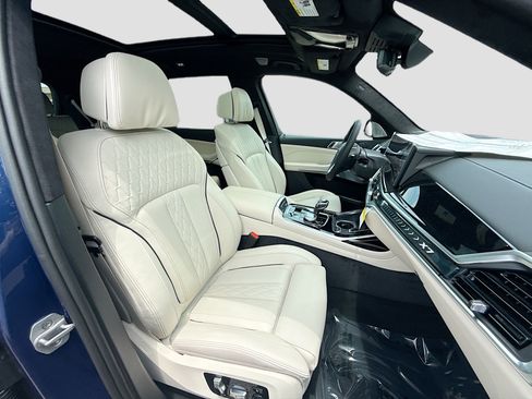 New 2026 BMW ALPINA XB7 AWD/4WD image 16