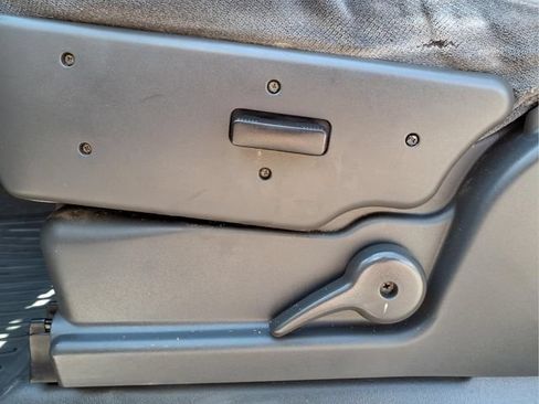 Used 2004 GMC Sierra 1500 SLE RWD image 15