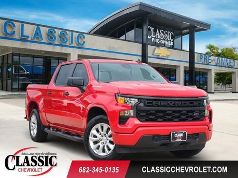 Used 2023 Chevrolet Silverado 1500 Custom AWD/4WD image 1
