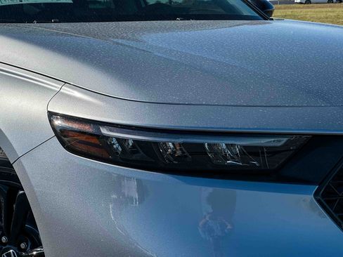 New 2025 Honda Accord SE image 4