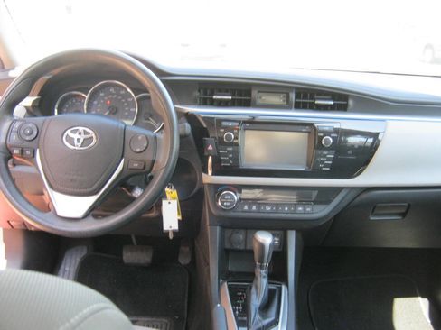 Used 2014 Toyota Tacoma 4x4 Access Cab V6 w/ TRD Off-Road Package image 12