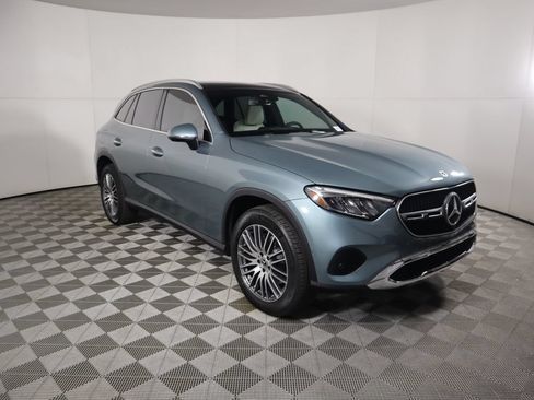 Certified 2026 Mercedes-Benz GLC 300 image 3