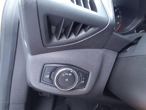 Used 2017 Ford Transit Connect XL image 25