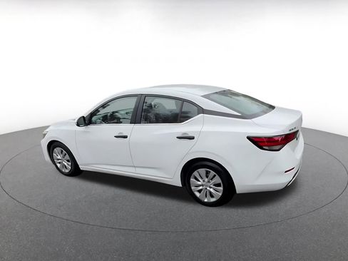 Used 2025 Nissan Sentra S image 10