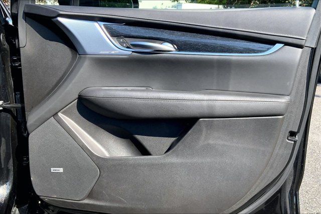 Used 2025 Cadillac XT5 Premium Luxury AWD/4WD image 24