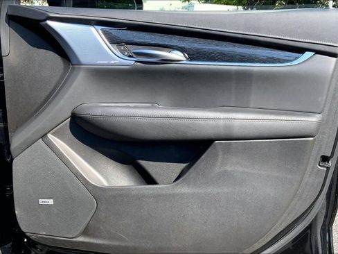 Used 2025 Cadillac XT5 Premium Luxury AWD/4WD image 24