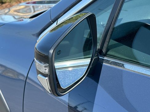 Used 2023 Subaru Outback Limited image 57