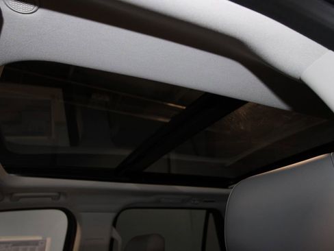 Used 2025 Ford Expedition Active image 20