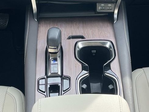 Used 2024 Lexus RX 350h w/ Accessory Package (Z1) AWD/4WD image 17