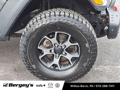 Used 2018 Jeep Wrangler Unlimited Rubicon w/ Dual Top Group image 10