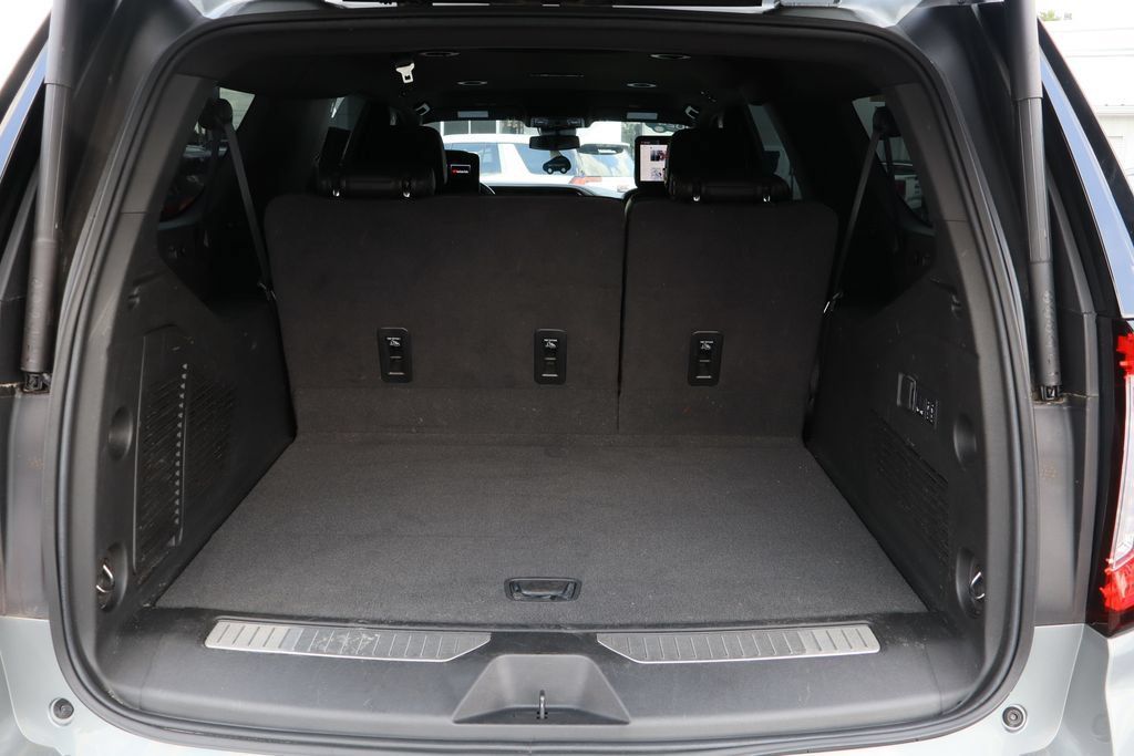 Used 2024 GMC Yukon XL Denali AWD/4WD image 28