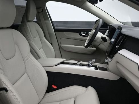 New 2026 Volvo XC60 B5 Ultra w/ Protection Package Premier image 41