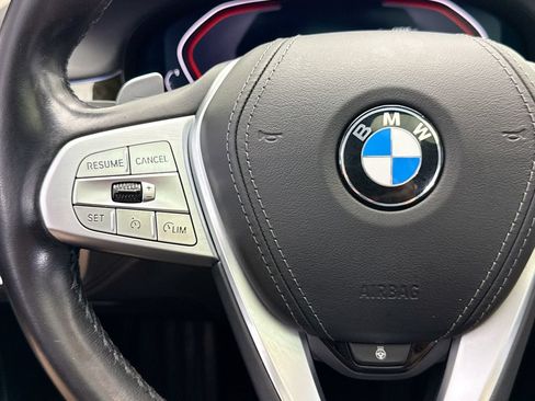 Used 2020 BMW 740i w/ Premium Package RWD image 11