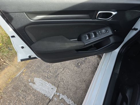 Used 2022 Honda Civic Sport image 15