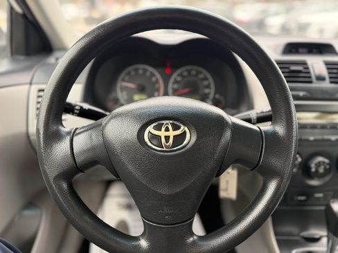 Used 2013 Toyota Corolla L image 17