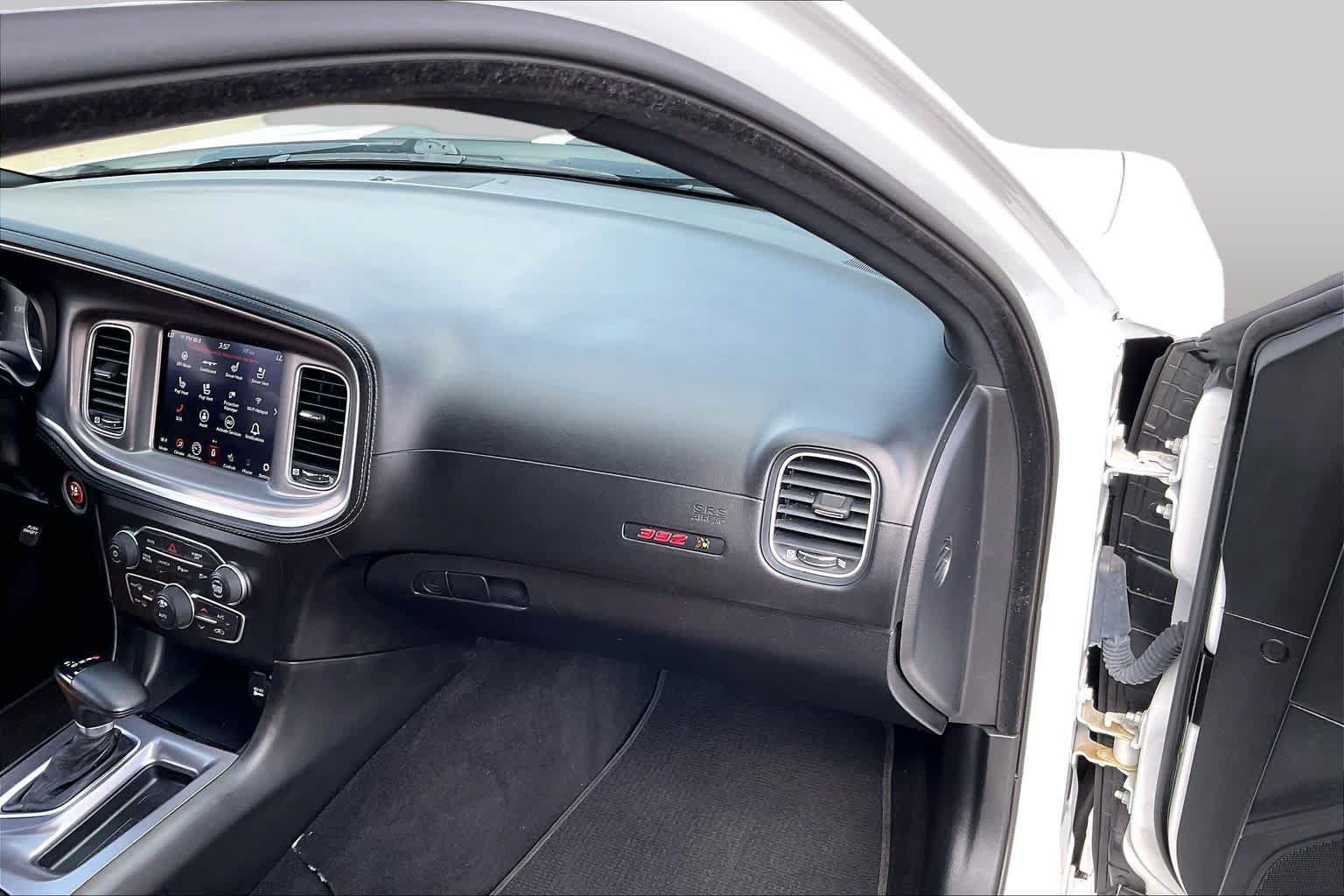 Used 2022 Dodge Charger Scat Pack w/ Dynamics Package RWD image 17