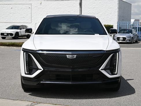 Used 2024 Cadillac Lyriq Sport RWD image 2