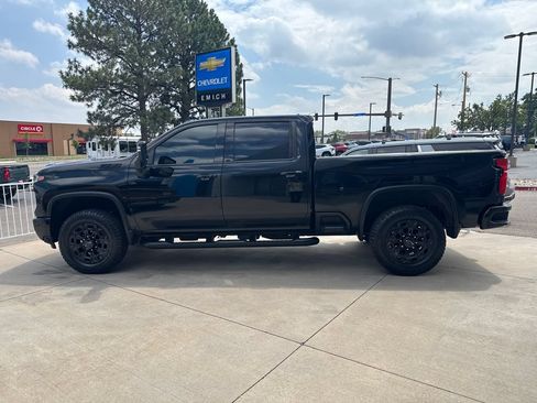 Used 2024 Chevrolet Silverado 2500 LTZ w/ LTZ Plus Package AWD/4WD image 2