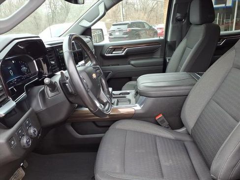 Used 2023 Chevrolet Silverado 1500 LT w/ Protection Package AWD/4WD image 5