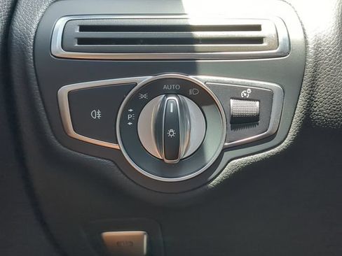 Used 2020 Mercedes-Benz C 300 Sedan image 30