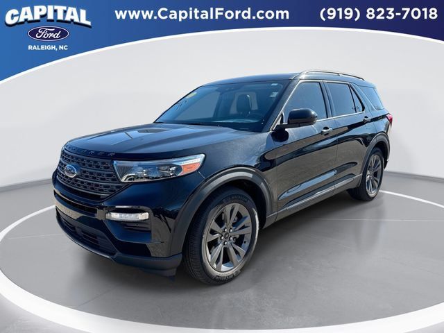 New 2024 Ford Explorer XLT w/ Equipment Group 202A RWD image 1