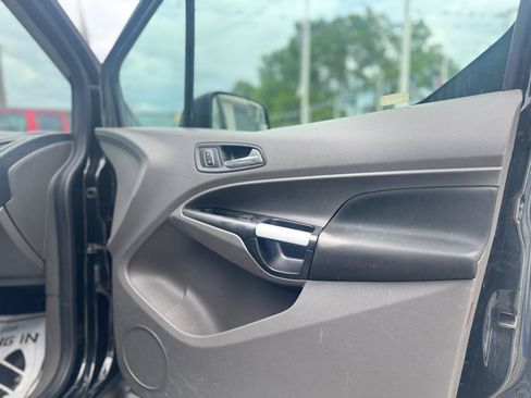 Used 2019 Ford Transit Connect XLT FWD image 38