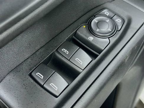 Used 2026 Chevrolet Silverado 1500 Custom w/ Turbomax Blackout Package RWD image 20