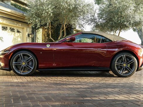 Used 2025 Ferrari Roma Spider RWD image 13