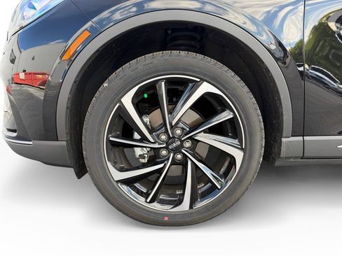 Used 2025 Lincoln Corsair Reserve w/ Equipment Group 202A AWD/4WD image 30