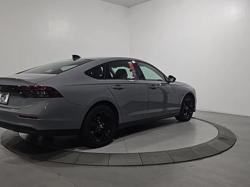 Used 2025 Honda Accord SE image 5