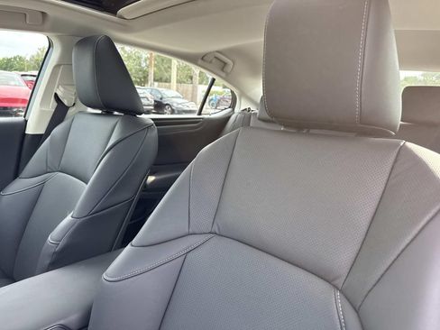 Used 2025 Lexus ES 350 w/ Premium Package FWD image 25