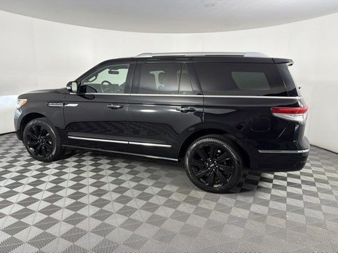 Used 2024 Lincoln Navigator Reserve AWD/4WD image 11