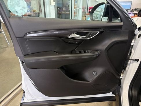 Used 2023 Buick Envision Essence w/ Sport Touring Package AWD/4WD image 17