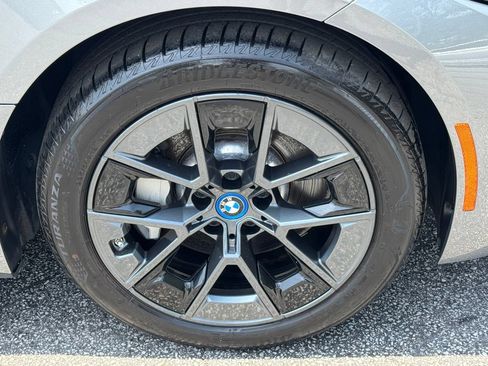 Used 2023 BMW i4 eDrive35 w/ Premium Package RWD image 15