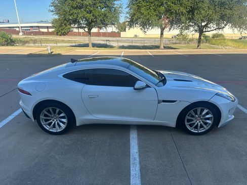 Used 2016 Jaguar F-TYPE Coupe image 7