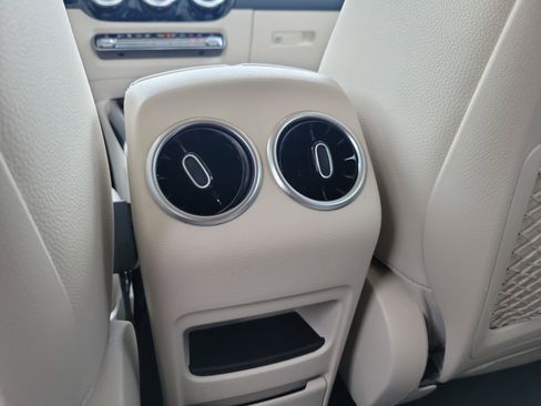 Used 2023 Mercedes-Benz GLA 250 image 15