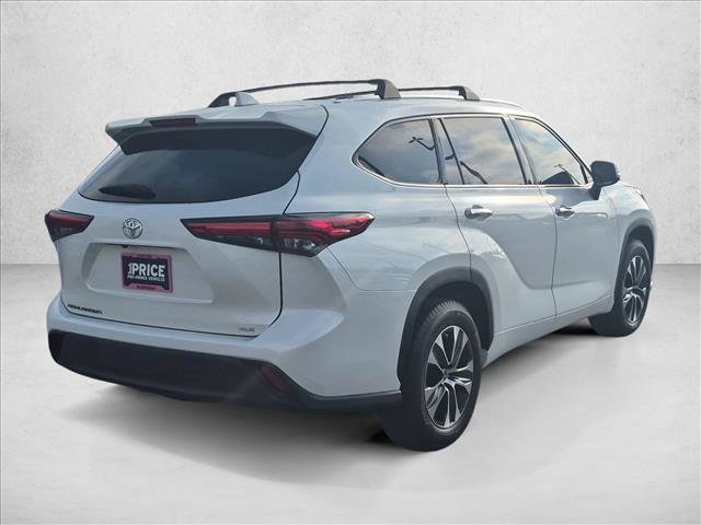 Used 2020 Toyota Highlander XLE FWD image 5