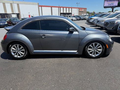 Used 2014 Volkswagen Beetle TDI FWD image 7