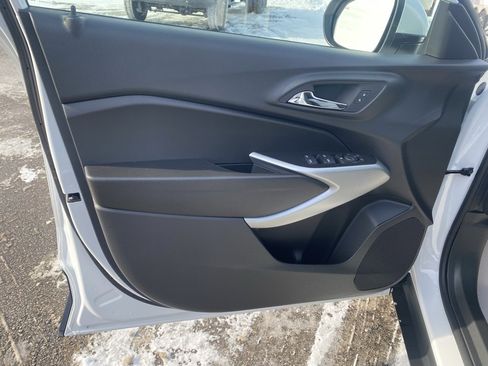 New 2026 Chevrolet Trax LS image 9