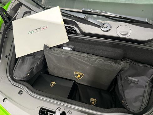 Used 2023 Lamborghini Huracan Tecnica image 39