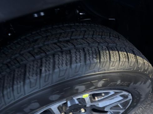 New 2026 RAM 1500 Laramie AWD/4WD image 28