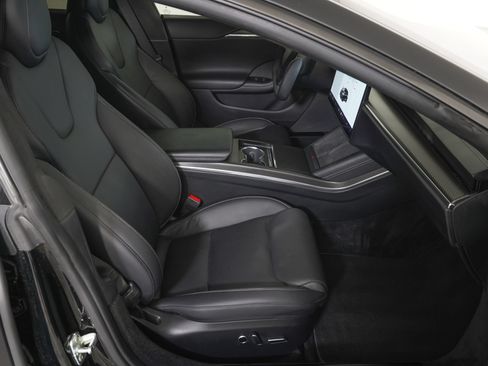 Used 2022 Tesla Model S Plaid AWD/4WD image 8